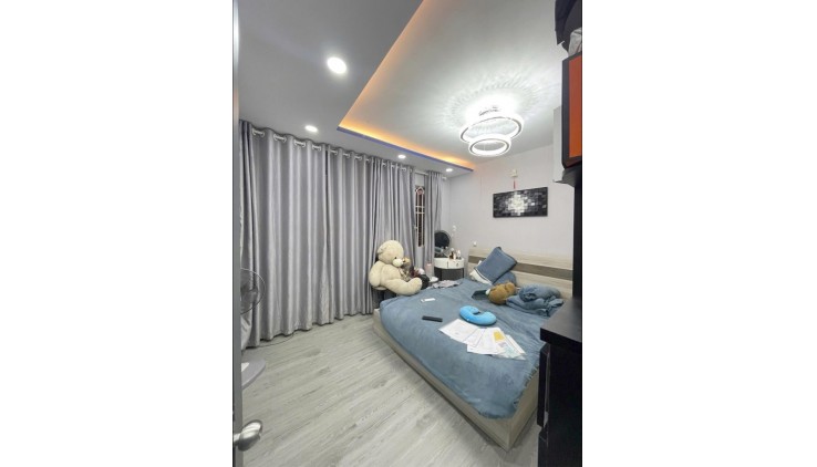 LÊ VĂN QUỚI, HẺM XE HƠI 5M, NGAY NGÃ TƯ 4 XÃ, 2 TẦNG, 36M2, SỔ ĐẸP HOÀN CÔNG ĐỦ, GIÁ CHỈ HƠN 3 TỶ